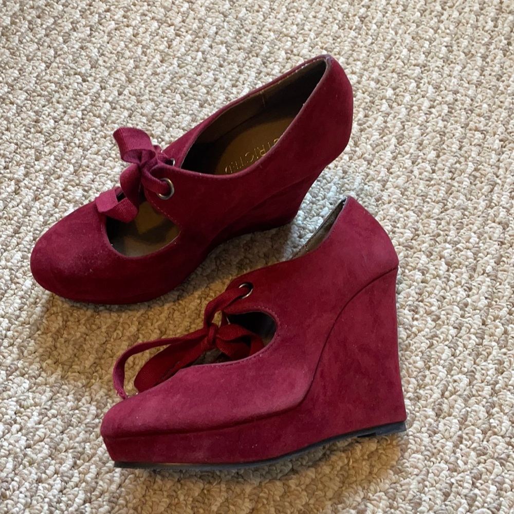 Burgundy, suede, tie-up wedge.